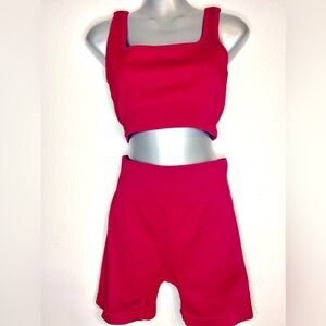Work-Out set Crop tank and 5”inseam shorts. Work out set. Wine. Size Large.EUC.